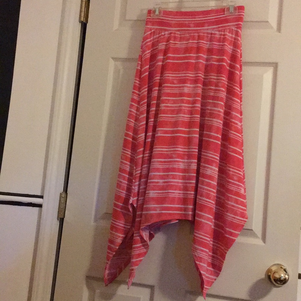 Coral and white maxi skirt!